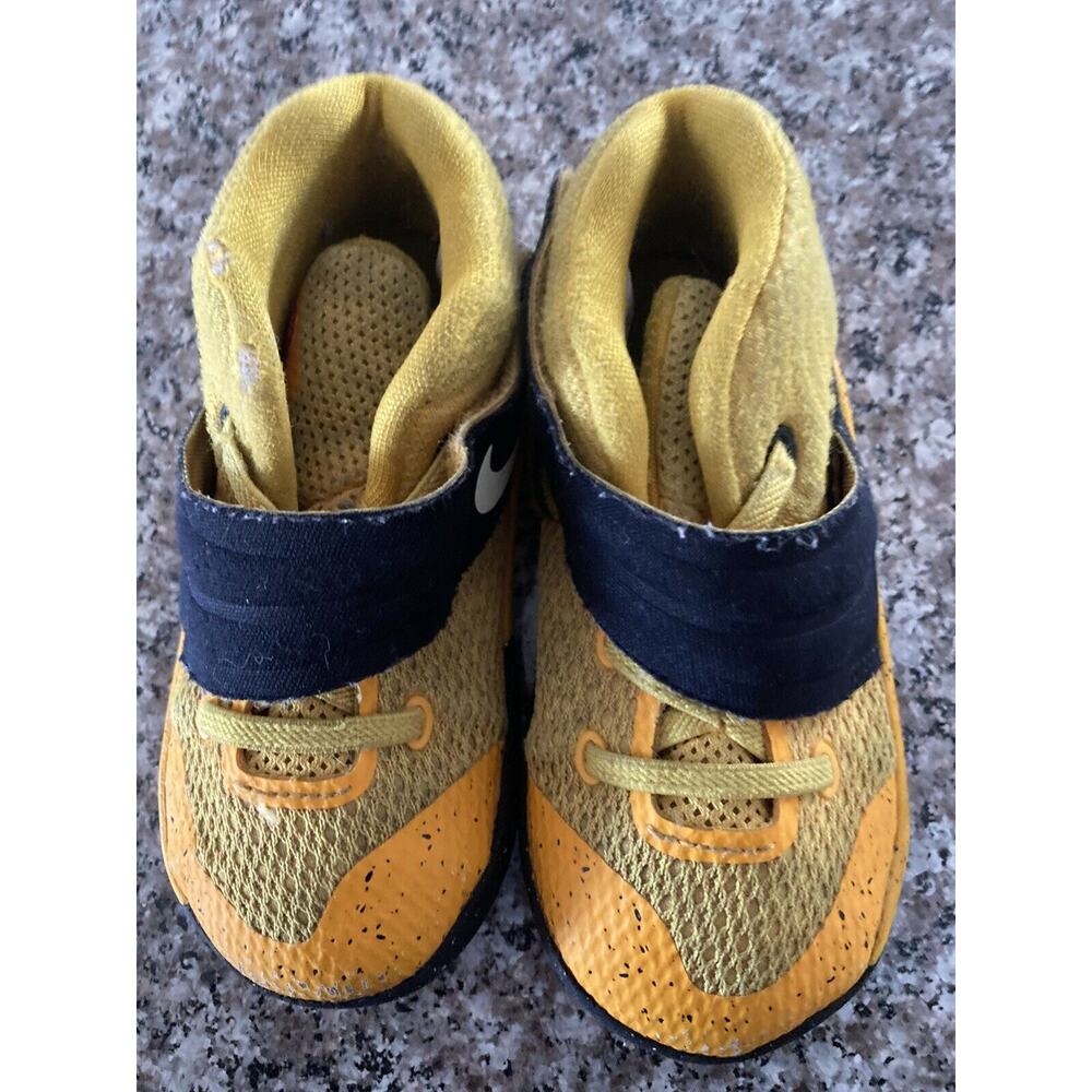 Nike Kyrie School Bus (TD) Black Yellow Unisex Toddler Sz 7C